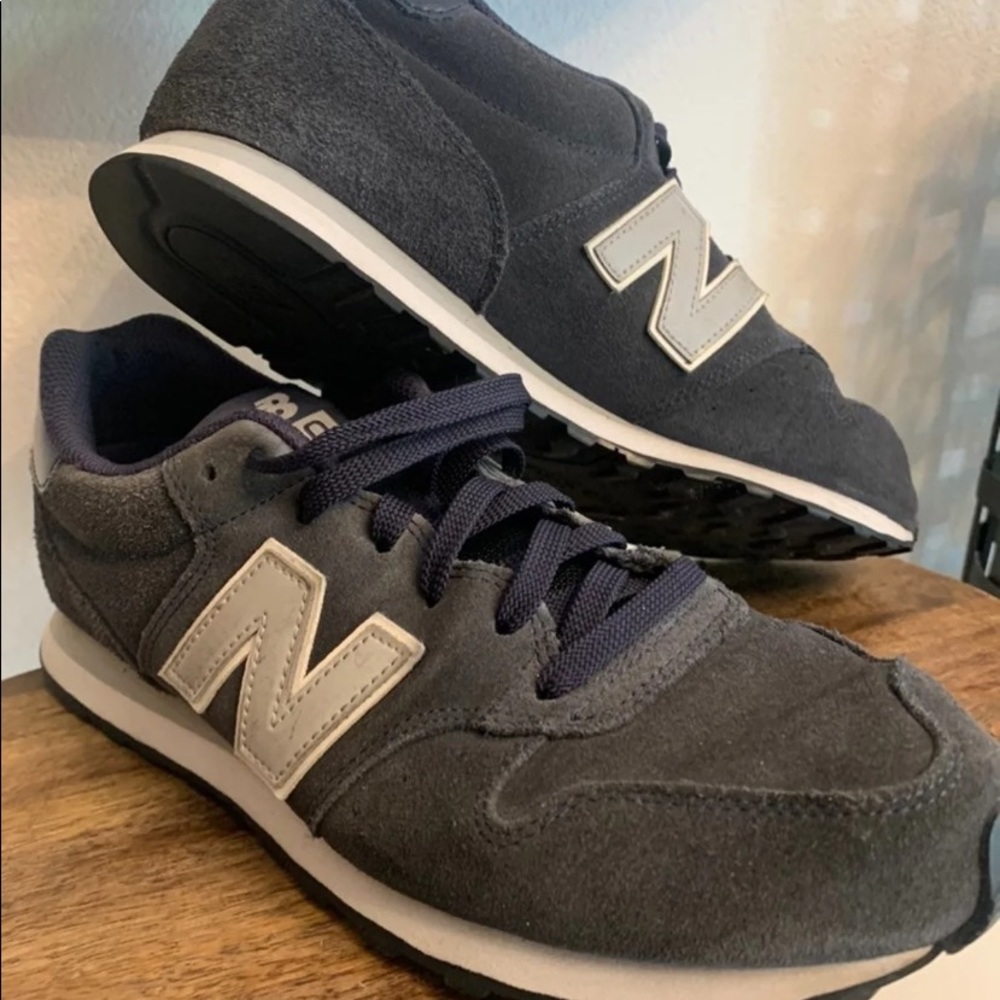 New Balance 500 Navy Blue White Mens Sneakers Size 10 model GM500NAG